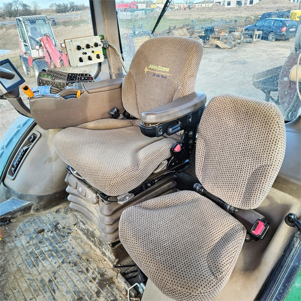 John Deere 7280 R John Deere 7280 R: slika 16 John Deere 7280 R John Deere 7280 R: slika 16