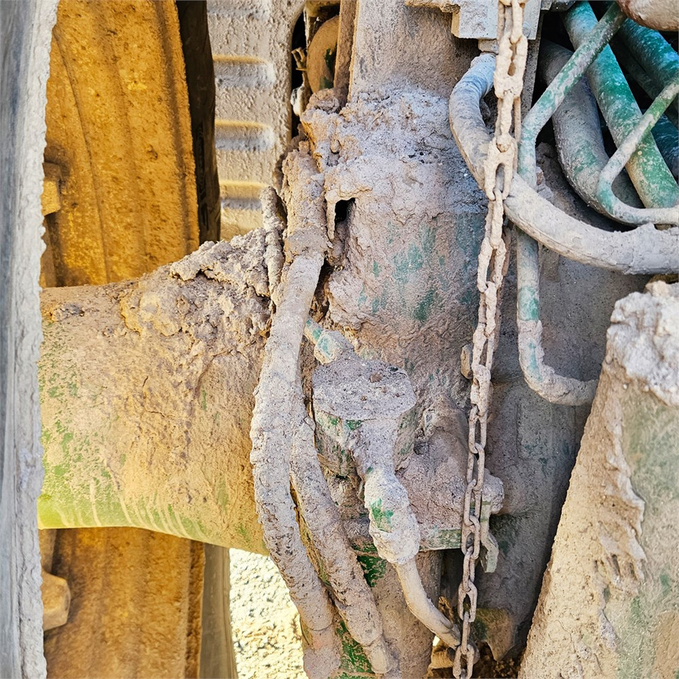 John Deere 7280 R John Deere 7280 R: slika 39 John Deere 7280 R John Deere 7280 R: slika 39