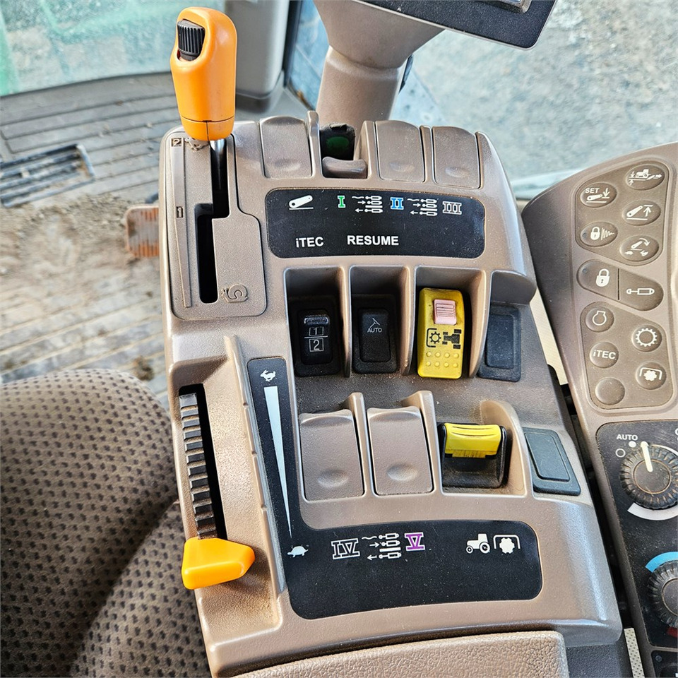 John Deere 7280 R John Deere 7280 R: slika 18 John Deere 7280 R John Deere 7280 R: slika 18