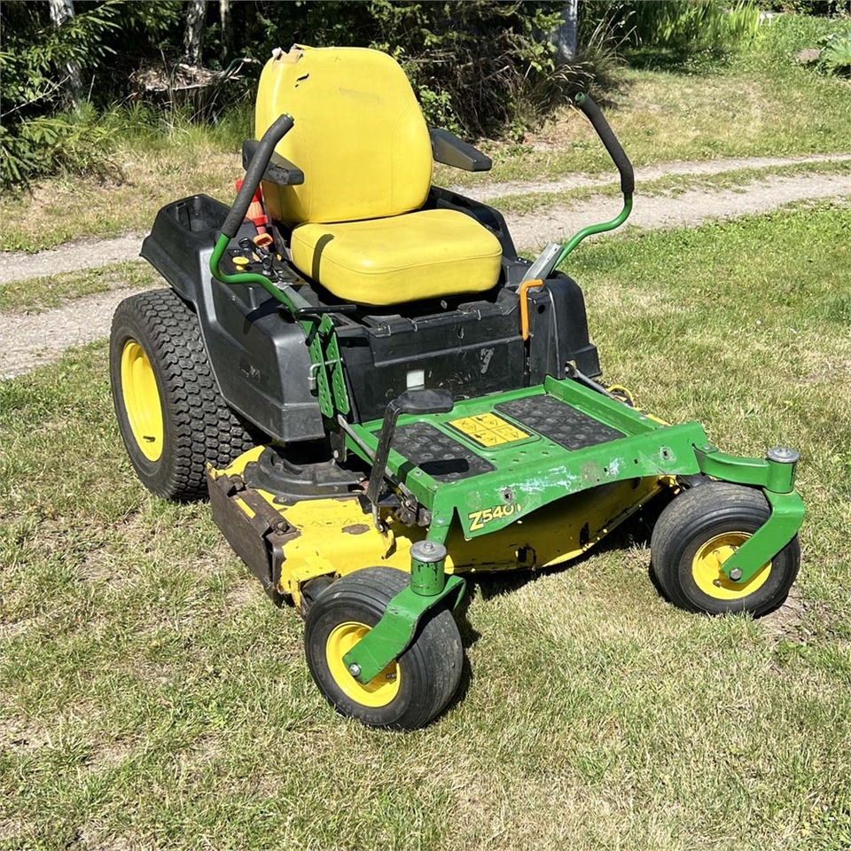 John Deere Z540 R - Baštenska kosačica: slika 3 John Deere Z540 R - Baštenska kosačica: slika 3