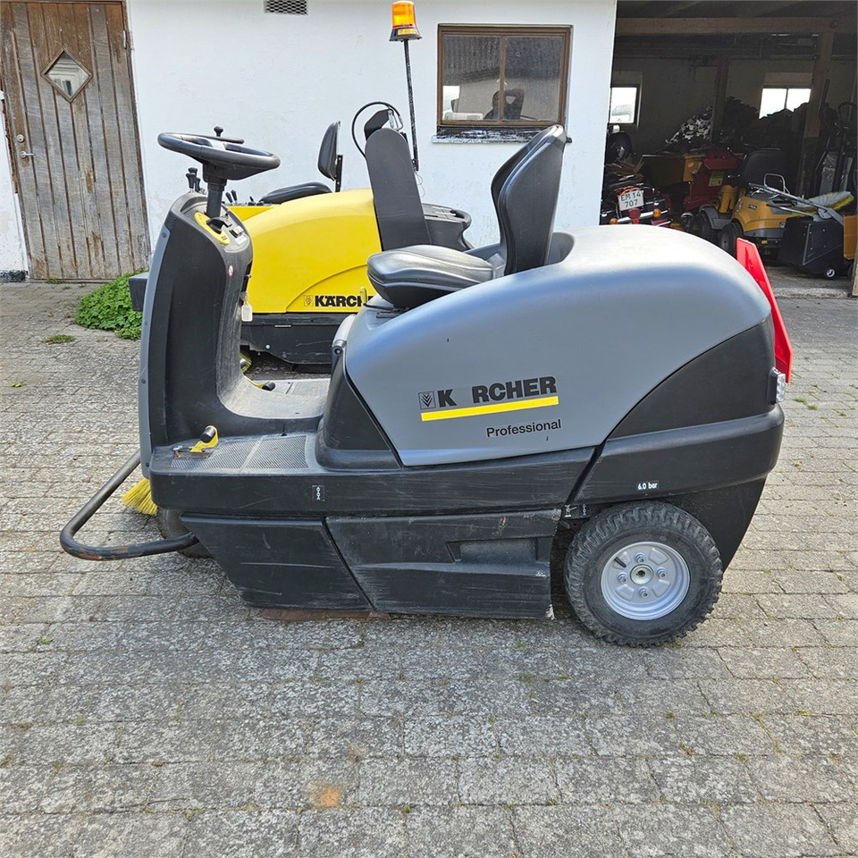 Kärcher Km 100/100 RG - Industrijska mašina za metenje: slika 1 Kärcher Km 100/100 RG - Industrijska mašina za metenje: slika 1