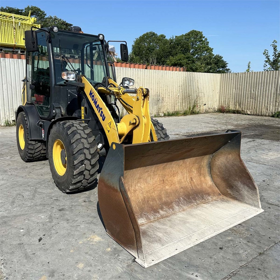 Komatsu WA70M - Utovarivač točkaš: slika 5 Komatsu WA70M - Utovarivač točkaš: slika 5
