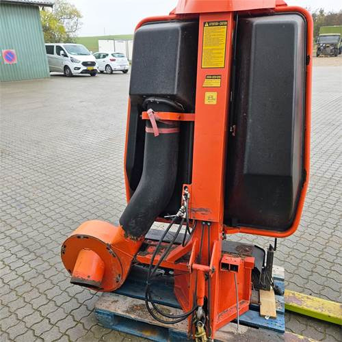 Kubota Græsopsamler - Baštenska oprema: slika 2 Kubota Græsopsamler - Baštenska oprema: slika 2