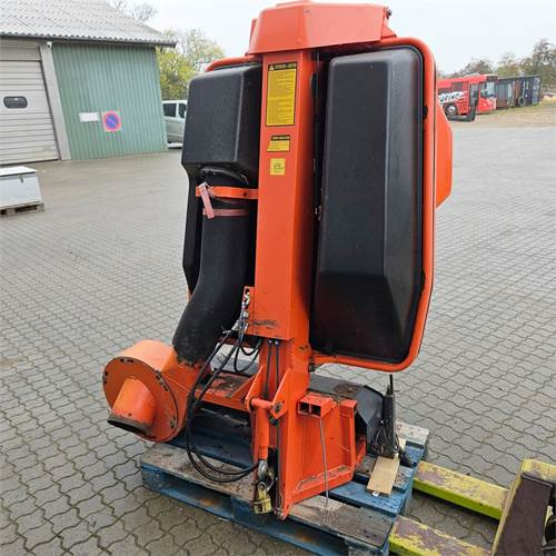 Kubota Græsopsamler - Baštenska oprema: slika 1 Kubota Græsopsamler - Baštenska oprema: slika 1