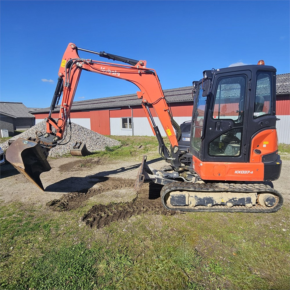 Kubota KX037-4 - Mini bager: slika 1 Kubota KX037-4 - Mini bager: slika 1