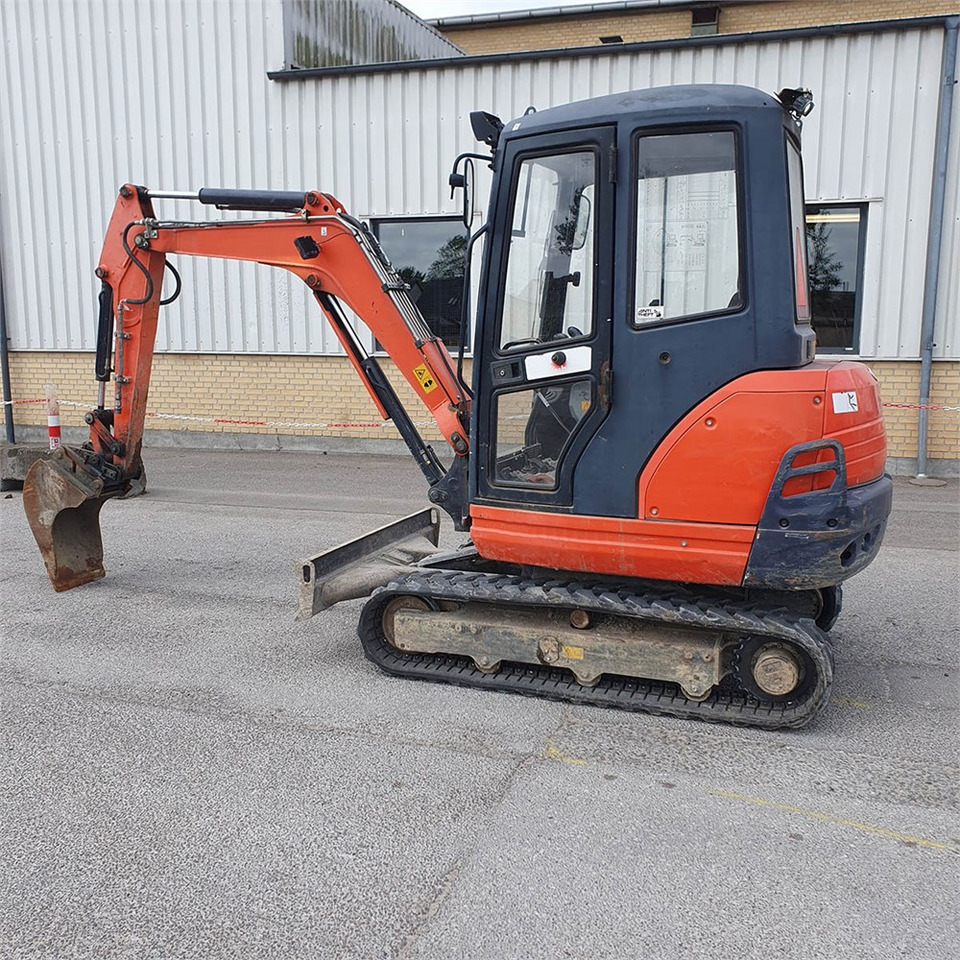 Kubota KX61-3 - Mini bager: slika 1 Kubota KX61-3 - Mini bager: slika 1