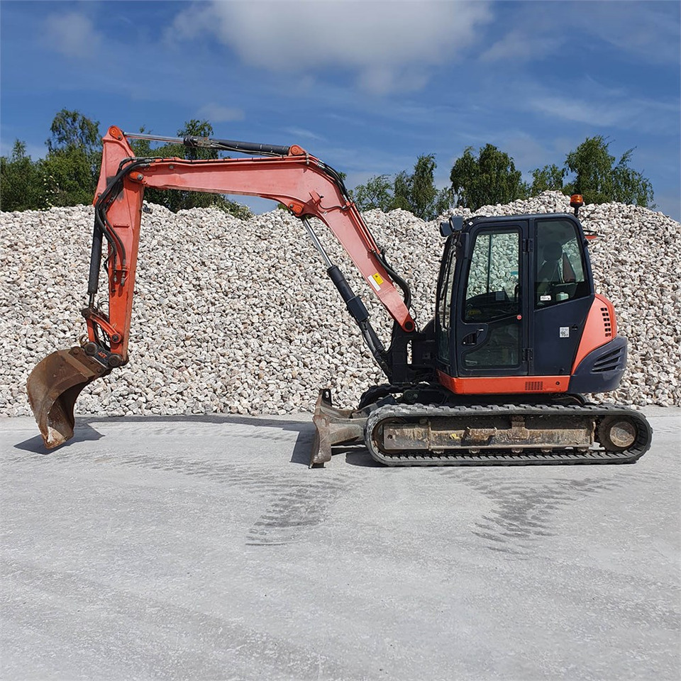 Kubota Kubota KX080-4 - Mini bager: slika 2 Kubota Kubota KX080-4 - Mini bager: slika 2