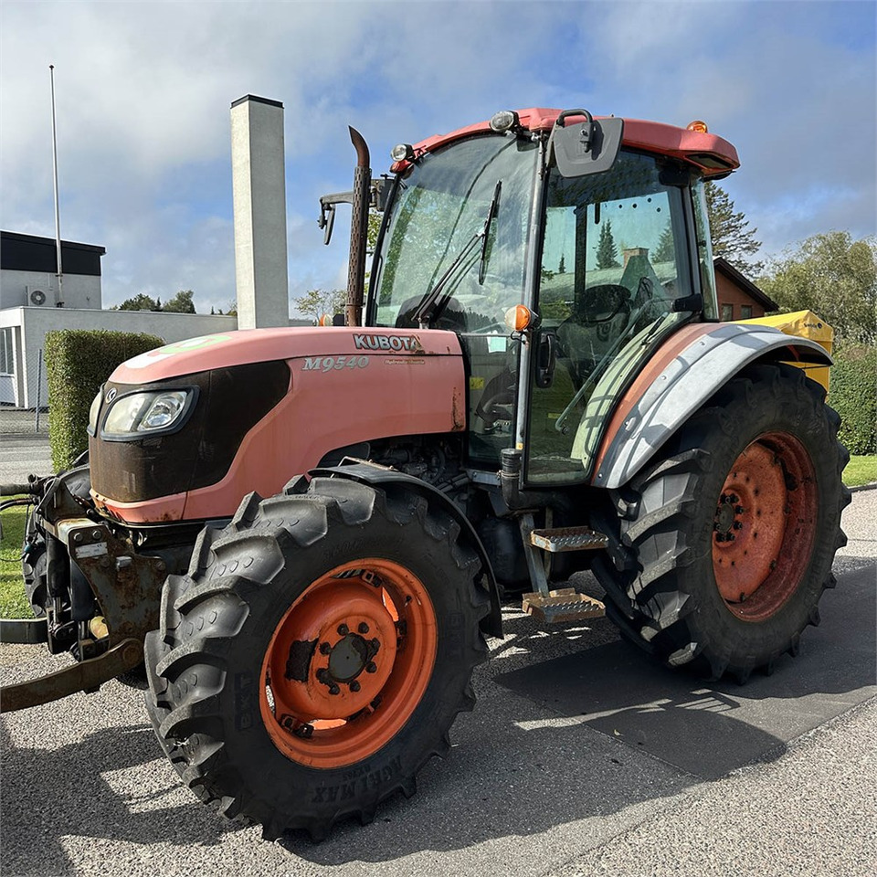 Kubota M 9540 2/4 WD - Traktor: slika 1 Kubota M 9540 2/4 WD - Traktor: slika 1