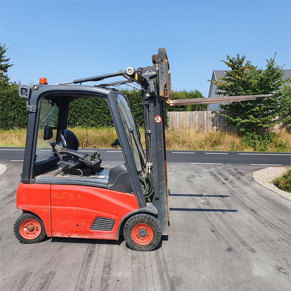 Linde H16 P-01 - Viljuškar: slika 4 Linde H16 P-01 - Viljuškar: slika 4