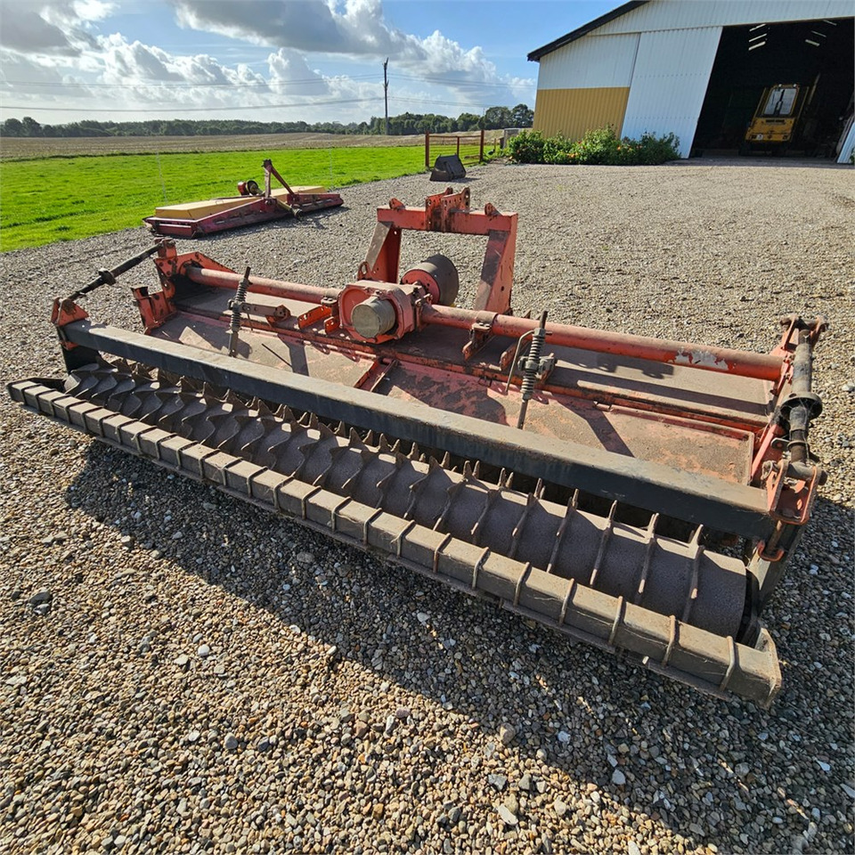 Maschio CB300 - Traktorska freza: slika 1 Maschio CB300 - Traktorska freza: slika 1