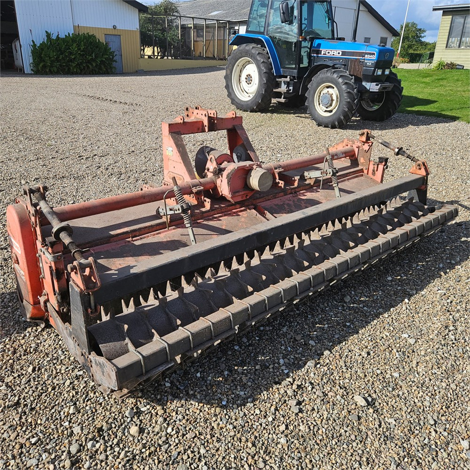 Maschio CB300 - Traktorska freza: slika 2 Maschio CB300 - Traktorska freza: slika 2
