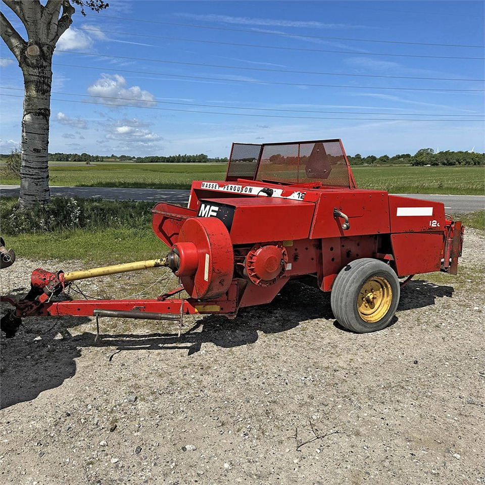 Massey Ferguson MF128 - Oprema za prevrtanje i razlaganje: slika 3 Massey Ferguson MF128 - Oprema za prevrtanje i razlaganje: slika 3