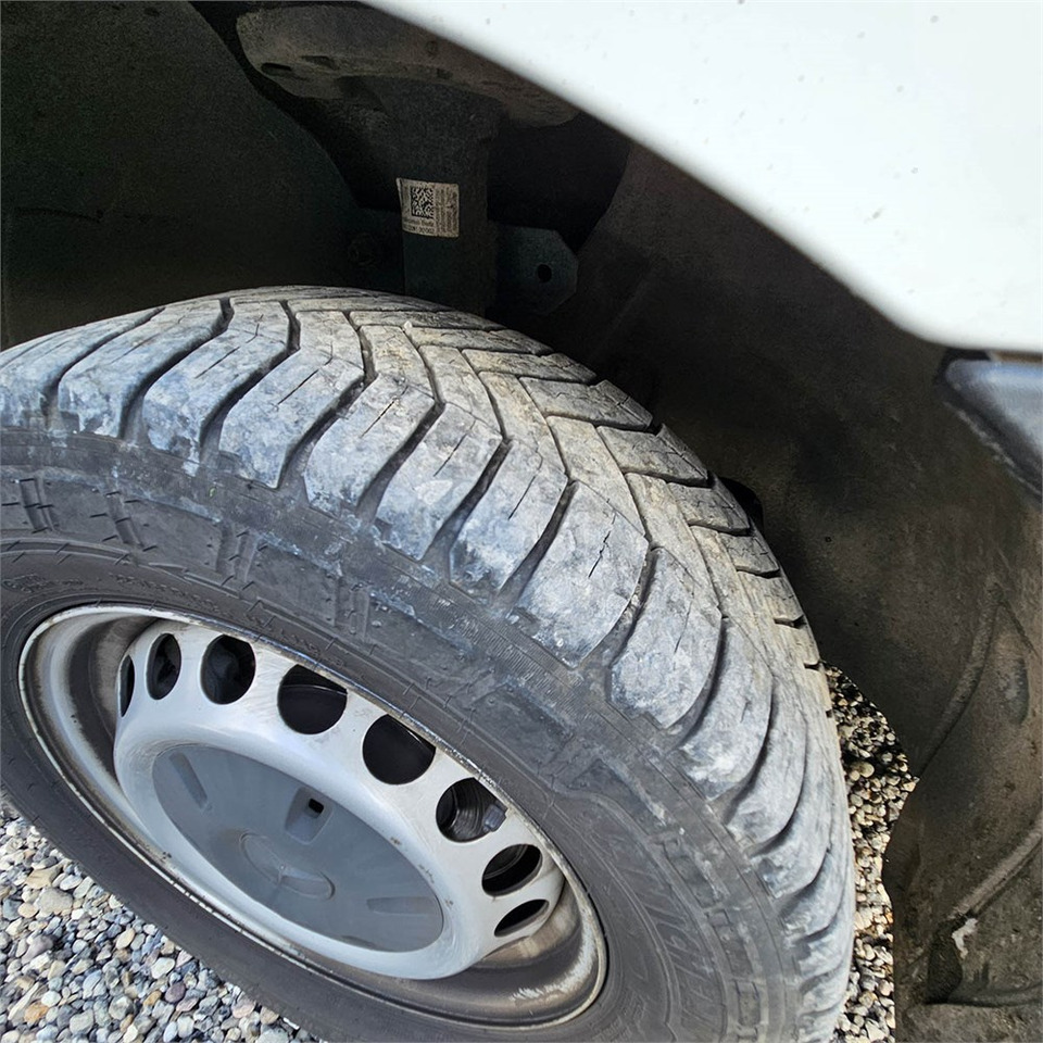Mali kombi Mercedes 214 Cdi Ksv A2: slika 35