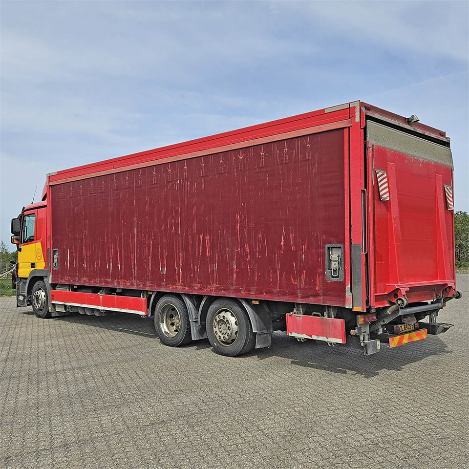 Mercedes Actros 2541 - Kamion sa zatvorenim sandukom: slika 3 Mercedes Actros 2541 - Kamion sa zatvorenim sandukom: slika 3