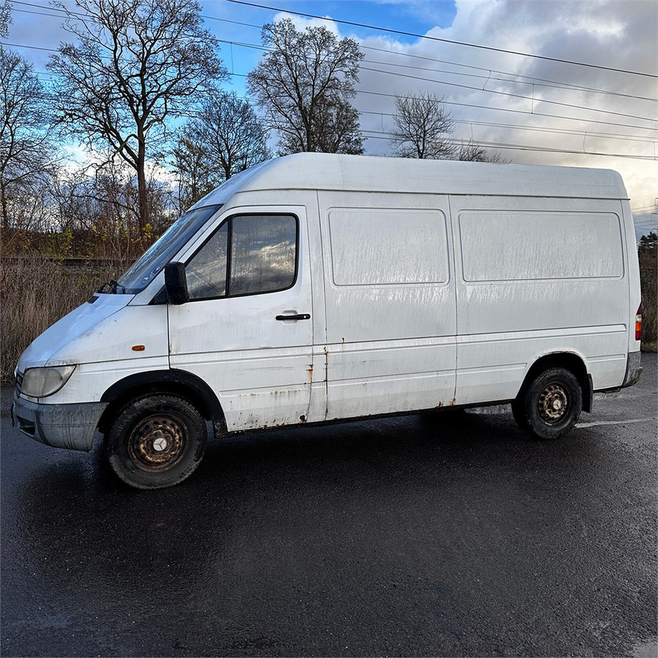 Mercedes SPRINTER 316 CDI-35 - Furgon: slika 2 Mercedes SPRINTER 316 CDI-35 - Furgon: slika 2