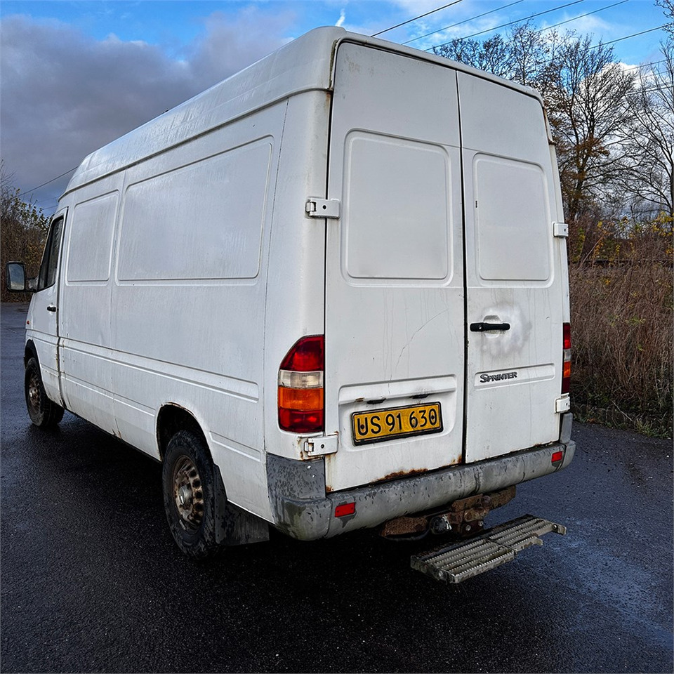 Mercedes SPRINTER 316 CDI-35 - Furgon: slika 5 Mercedes SPRINTER 316 CDI-35 - Furgon: slika 5