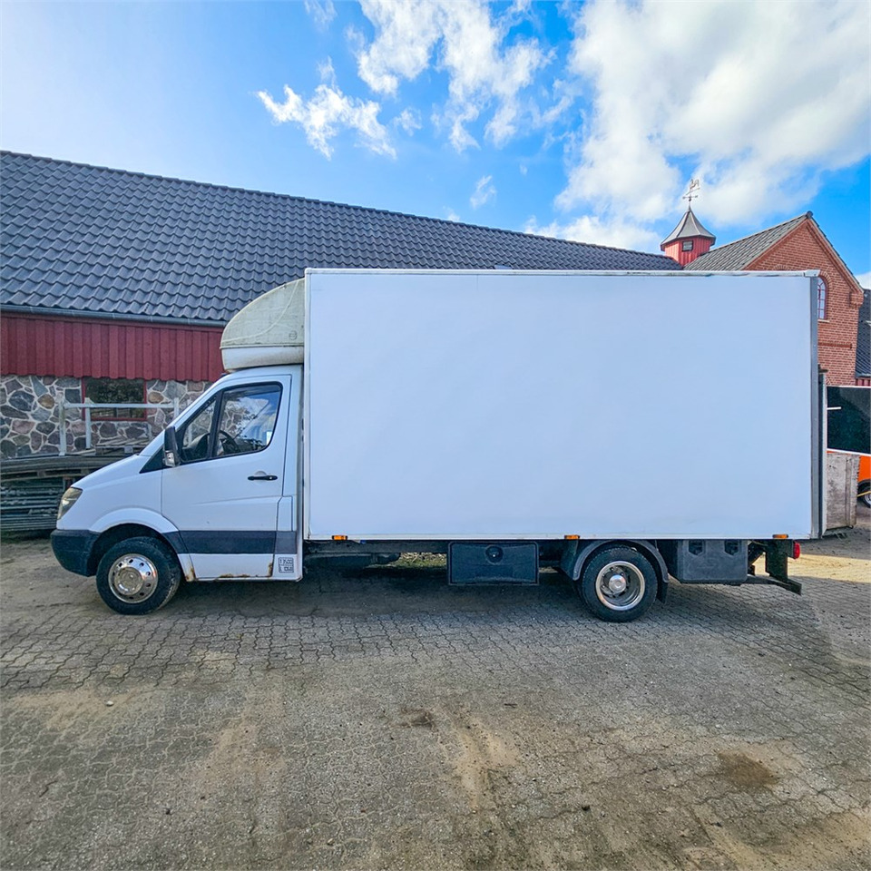 Mercedes Sprinter 515 Cdi - Dostavno vozilo sa zatvorenim sandukom: slika 2 Mercedes Sprinter 515 Cdi - Dostavno vozilo sa zatvorenim sandukom: slika 2