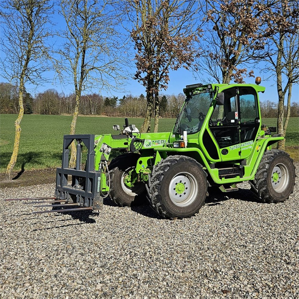 Merlo TURBO FARMER P40.7CS - Teleskopski upravljač: slika 1 Merlo TURBO FARMER P40.7CS - Teleskopski upravljač: slika 1