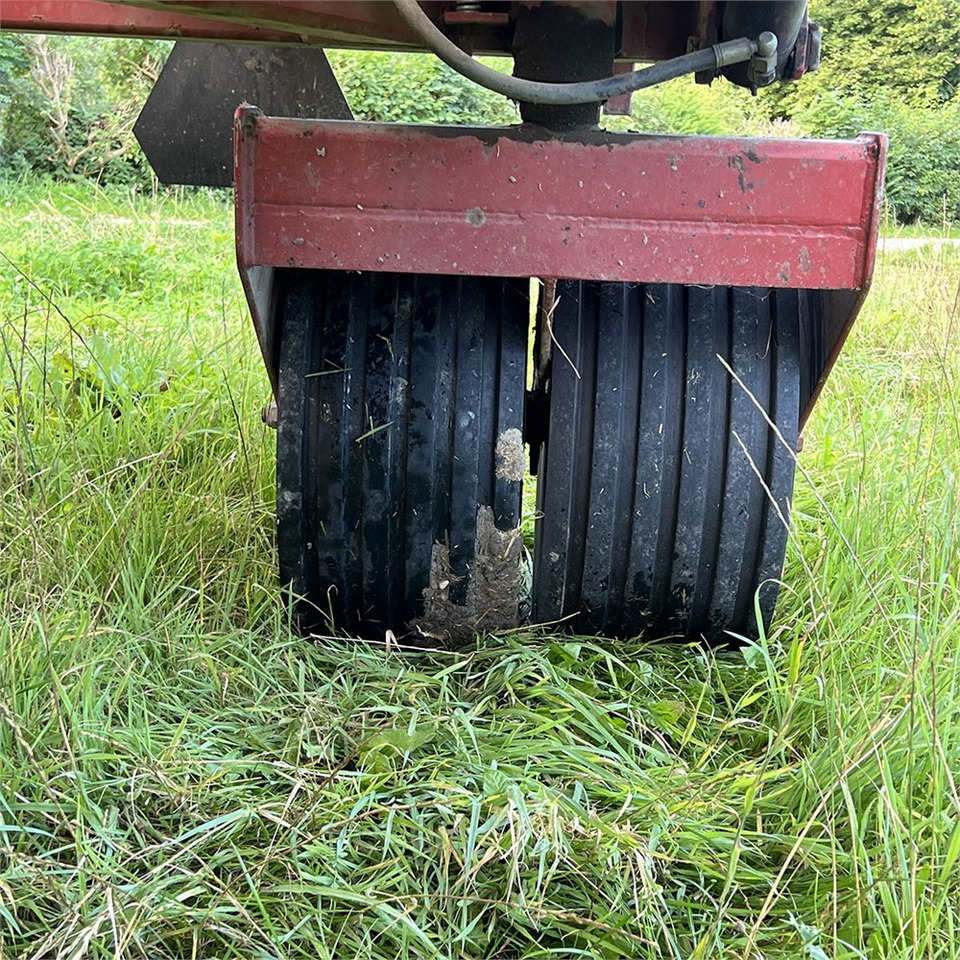 Oprema za prevrtanje i razlaganje New Holland BB940R: slika 21