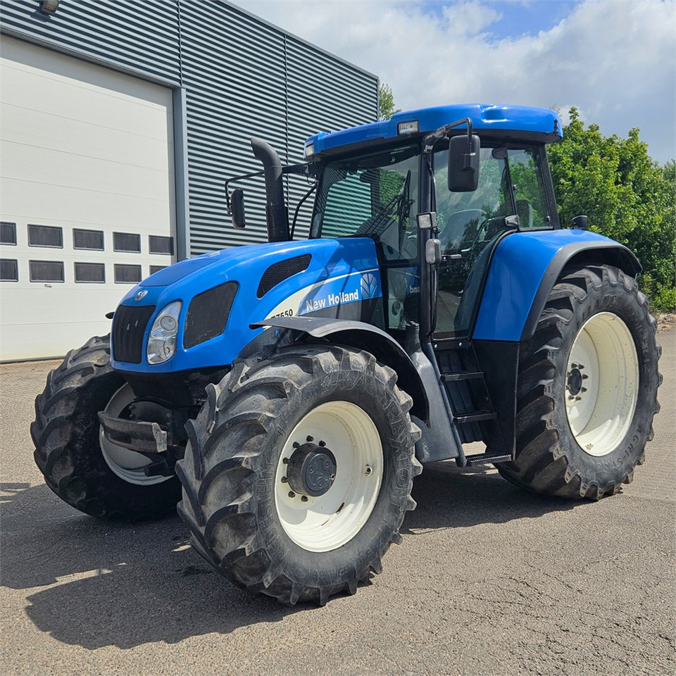 New Holland T7550 - Traktor: slika 1 New Holland T7550 - Traktor: slika 1