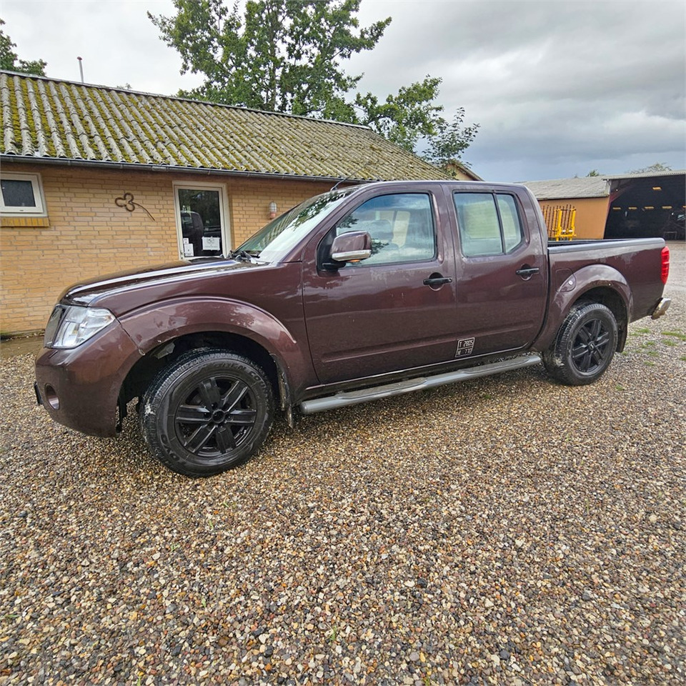 Nissan Navara 2,5 Dci Dc 4wd - Pikap: slika 1 Nissan Navara 2,5 Dci Dc 4wd - Pikap: slika 1