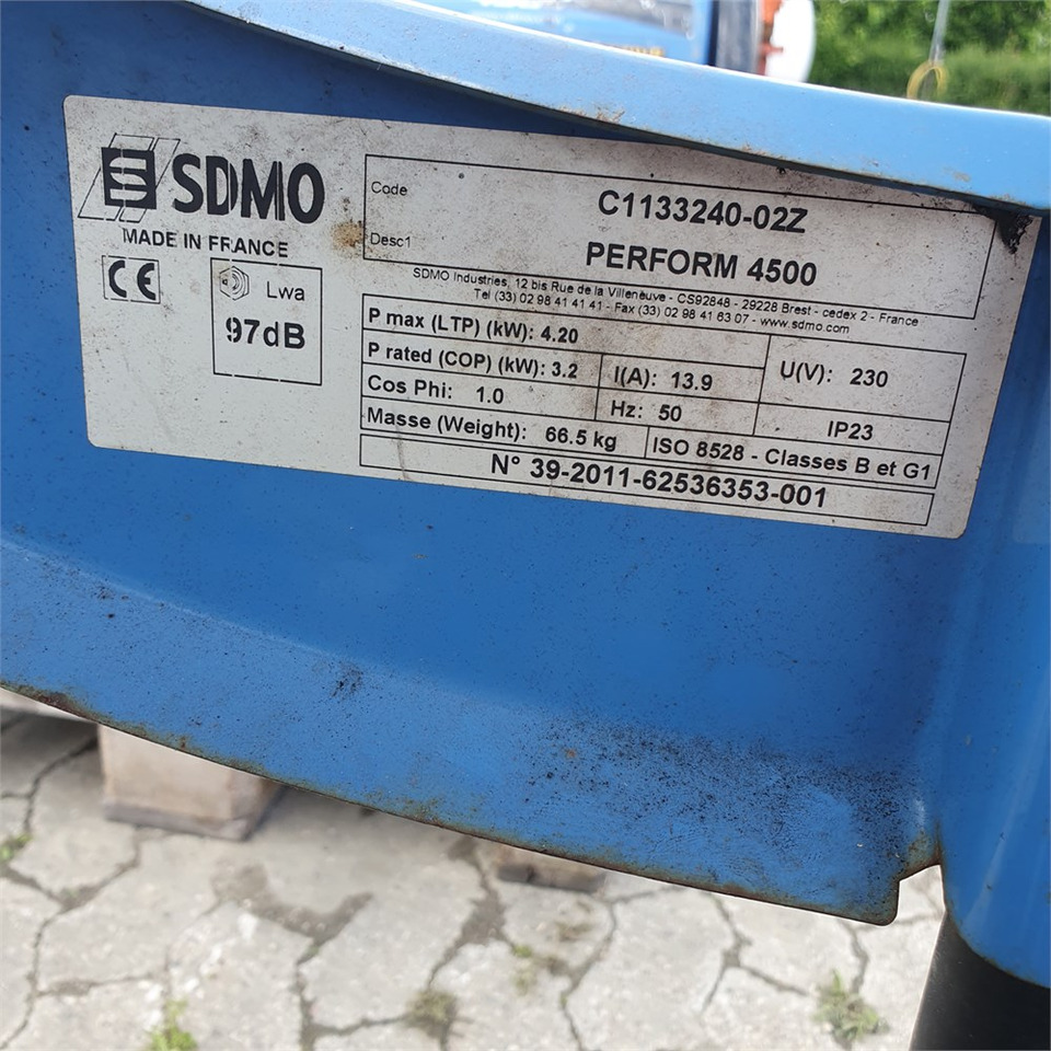 SDMO 4500 - Set generatora: slika 5 SDMO 4500 - Set generatora: slika 5