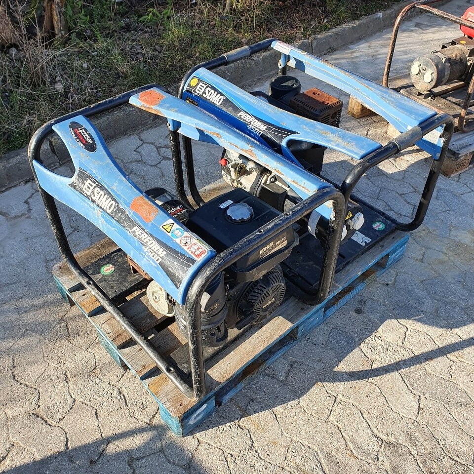 SDMO 4500 - Set generatora: slika 1 SDMO 4500 - Set generatora: slika 1
