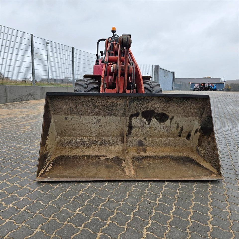 Schaeff 4050Z - Utovarivač točkaš: slika 2 Schaeff 4050Z - Utovarivač točkaš: slika 2