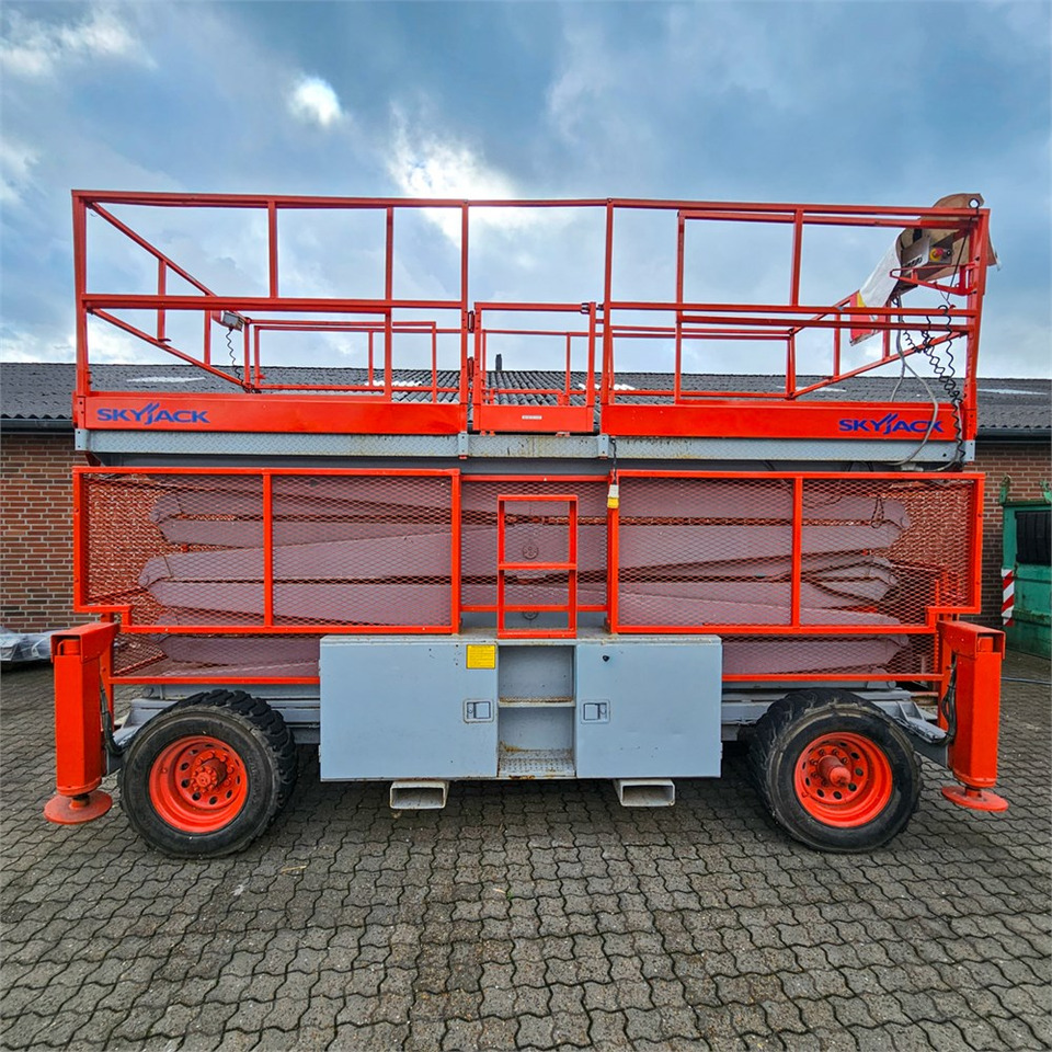 Skyjack SJ9250 - Lift u obliku makaza: slika 4 Skyjack SJ9250 - Lift u obliku makaza: slika 4