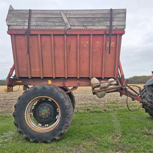 TIM 441 - 803 - Traktorska prikolica za farmu/ Kiper: slika 2 TIM 441 - 803 - Traktorska prikolica za farmu/ Kiper: slika 2