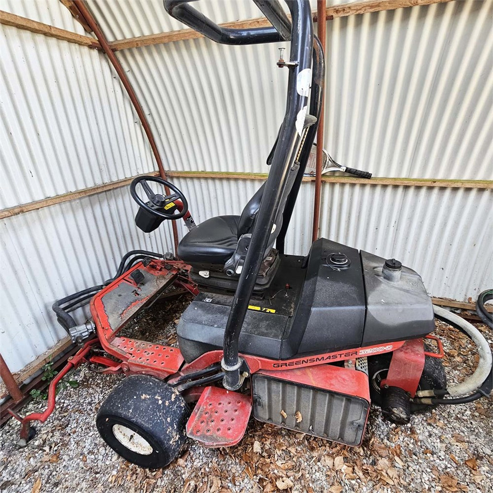 Toro Greensmaster 3200-D - Baštenska kosačica: slika 2 Toro Greensmaster 3200-D - Baštenska kosačica: slika 2