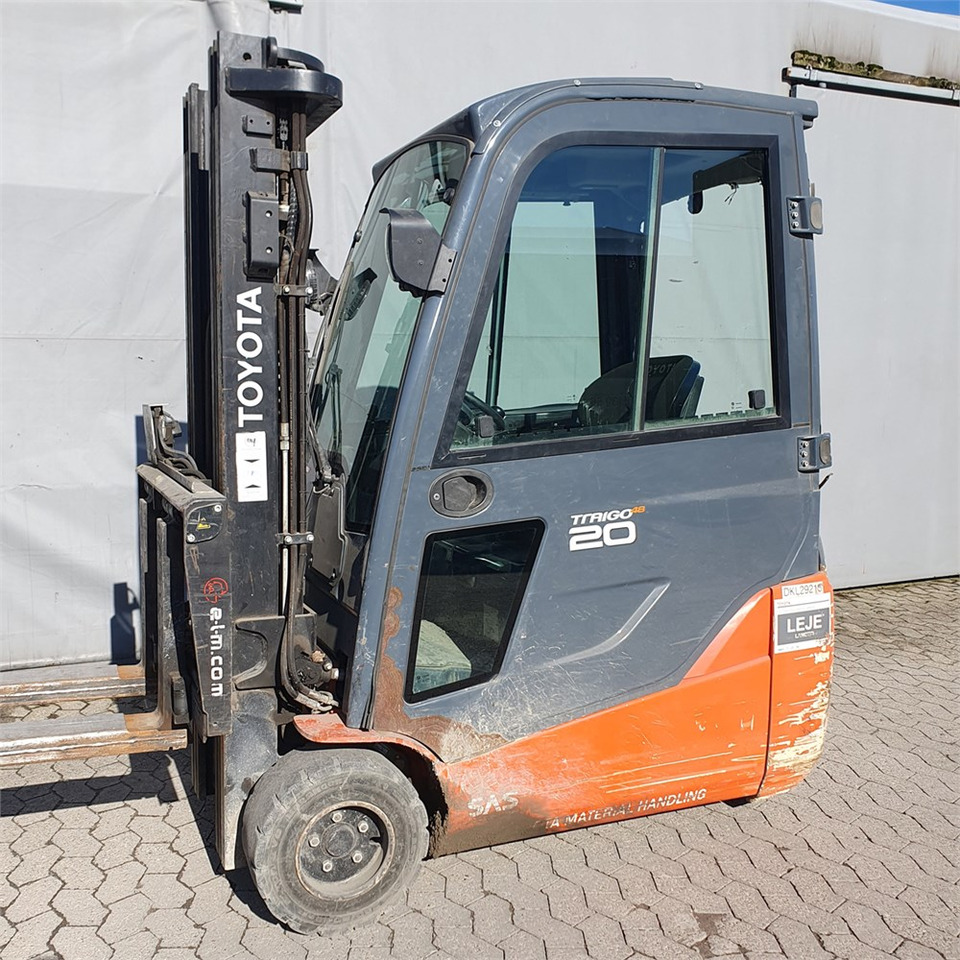 Toyota Traigo 20 - Viljuškar: slika 2 Toyota Traigo 20 - Viljuškar: slika 2