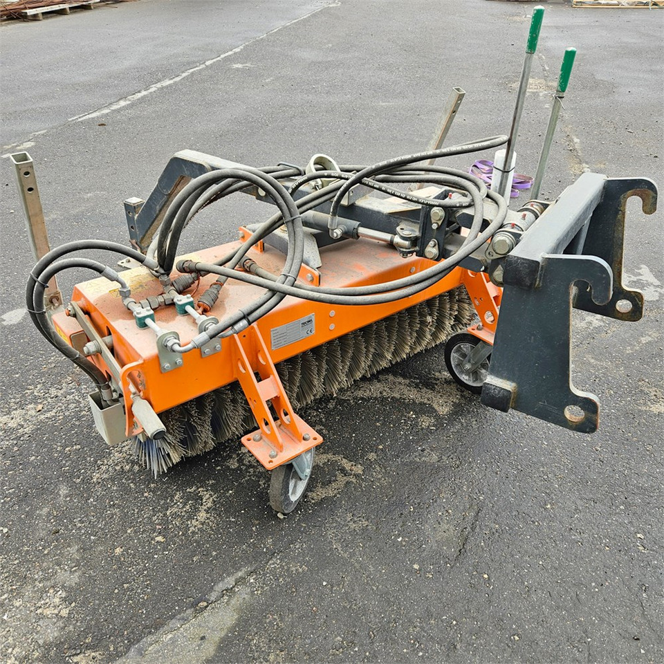 Tuchel Plus 590 - 135 - Metle: slika 4 Tuchel Plus 590 - 135 - Metle: slika 4