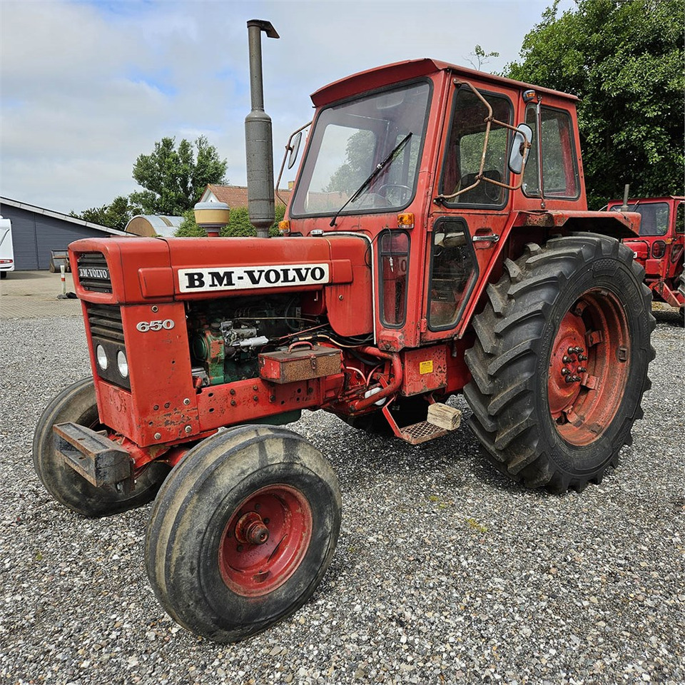 Volvo 650 - Traktor: slika 1 Volvo 650 - Traktor: slika 1