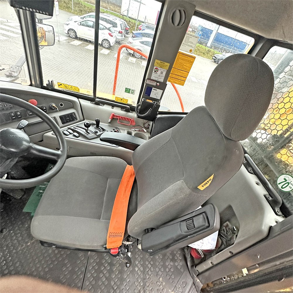 Zglobni kiper Volvo A30 G: slika 20