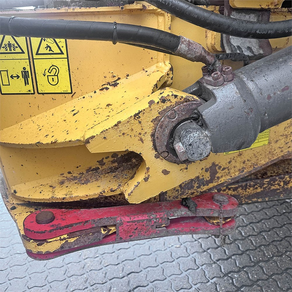 Zglobni kiper Volvo A30 G: slika 39