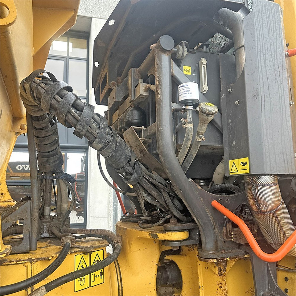 Zglobni kiper Volvo A30 G: slika 41