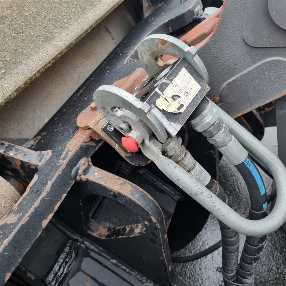 Utovarivač točkaš Volvo L150G: slika 18