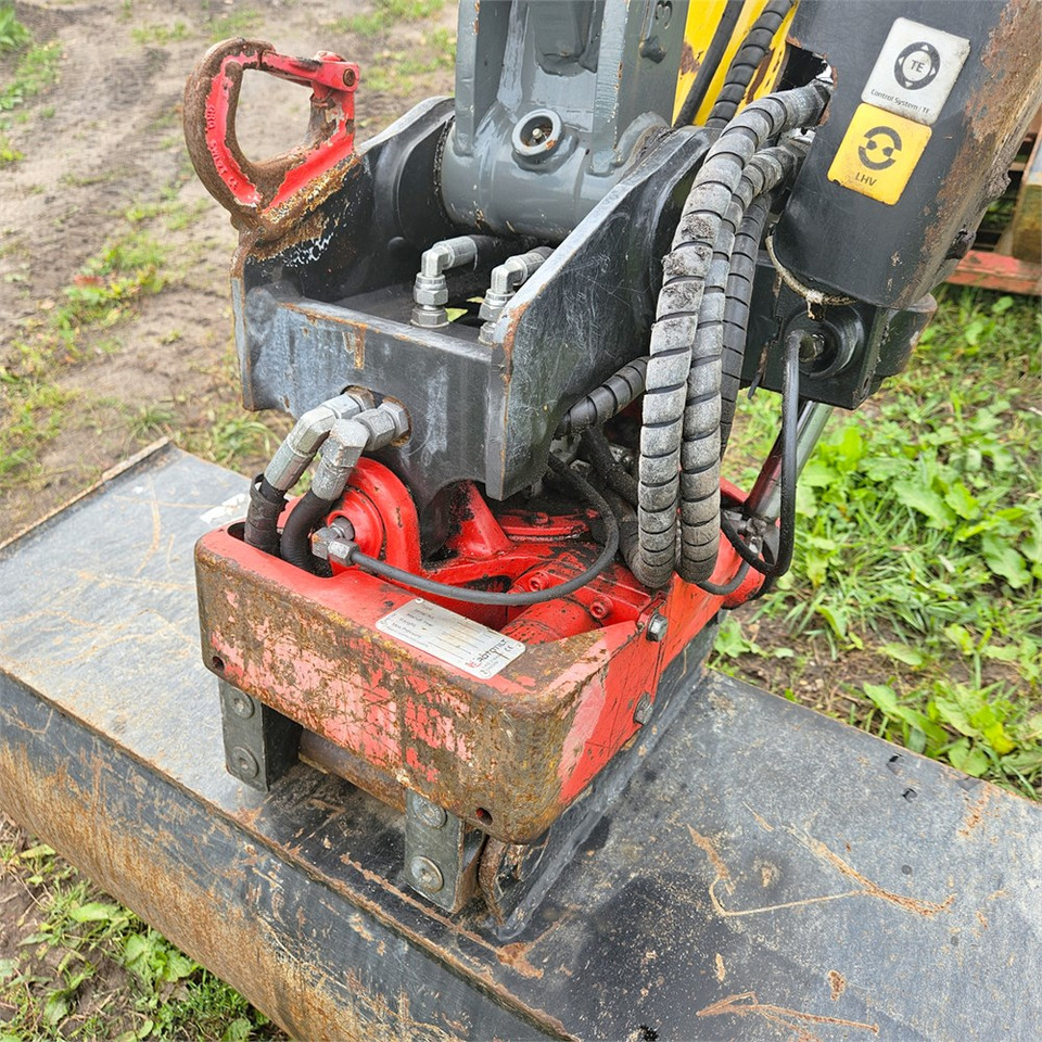 Mini bager Wacker Neuson ET35: slika 32