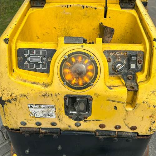 Wacker Neuson RT82 SC2 - Mini valjak: slika 4 Wacker Neuson RT82 SC2 - Mini valjak: slika 4