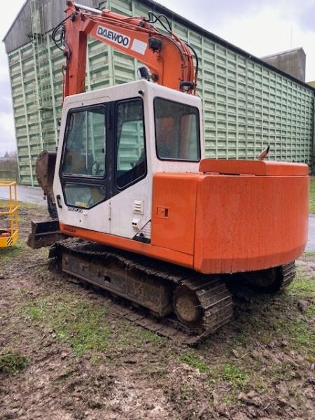 Daewoo 75 - Mini bager: slika 1 Daewoo 75 - Mini bager: slika 1
