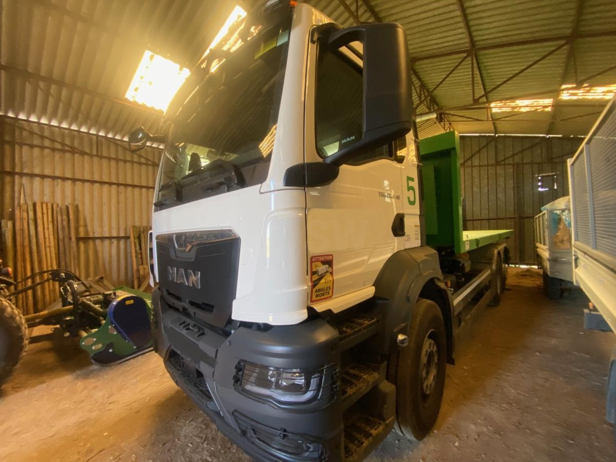 MAN TGS 26.440 - Kamion sa hidrauličnom kukom: slika 2 MAN TGS 26.440 - Kamion sa hidrauličnom kukom: slika 2