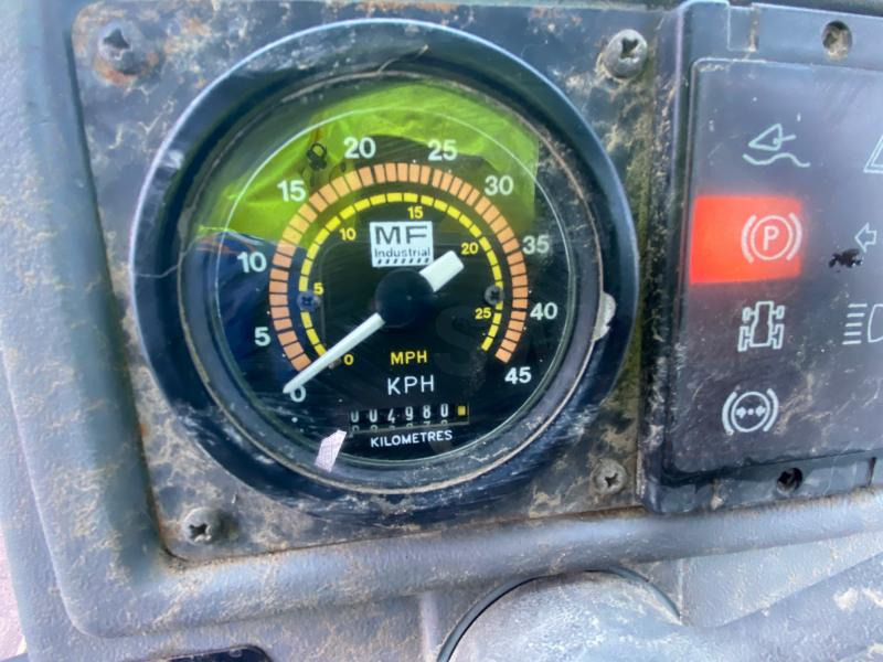 Bager utovarivač Massey Ferguson MF 865: slika 11