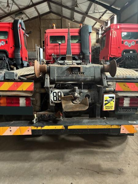 Mercedes 6X4 ACTROS 3341 - Kamion sa hidrauličnom kukom: slika 4 Mercedes 6X4 ACTROS 3341 - Kamion sa hidrauličnom kukom: slika 4