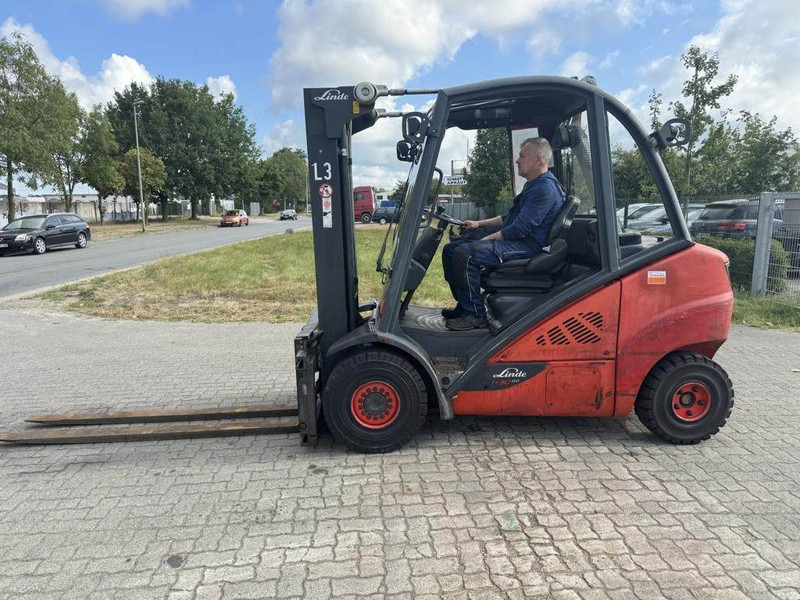 Linde H30D-02 - Dizel viljuškar: slika 1 Linde H30D-02 - Dizel viljuškar: slika 1