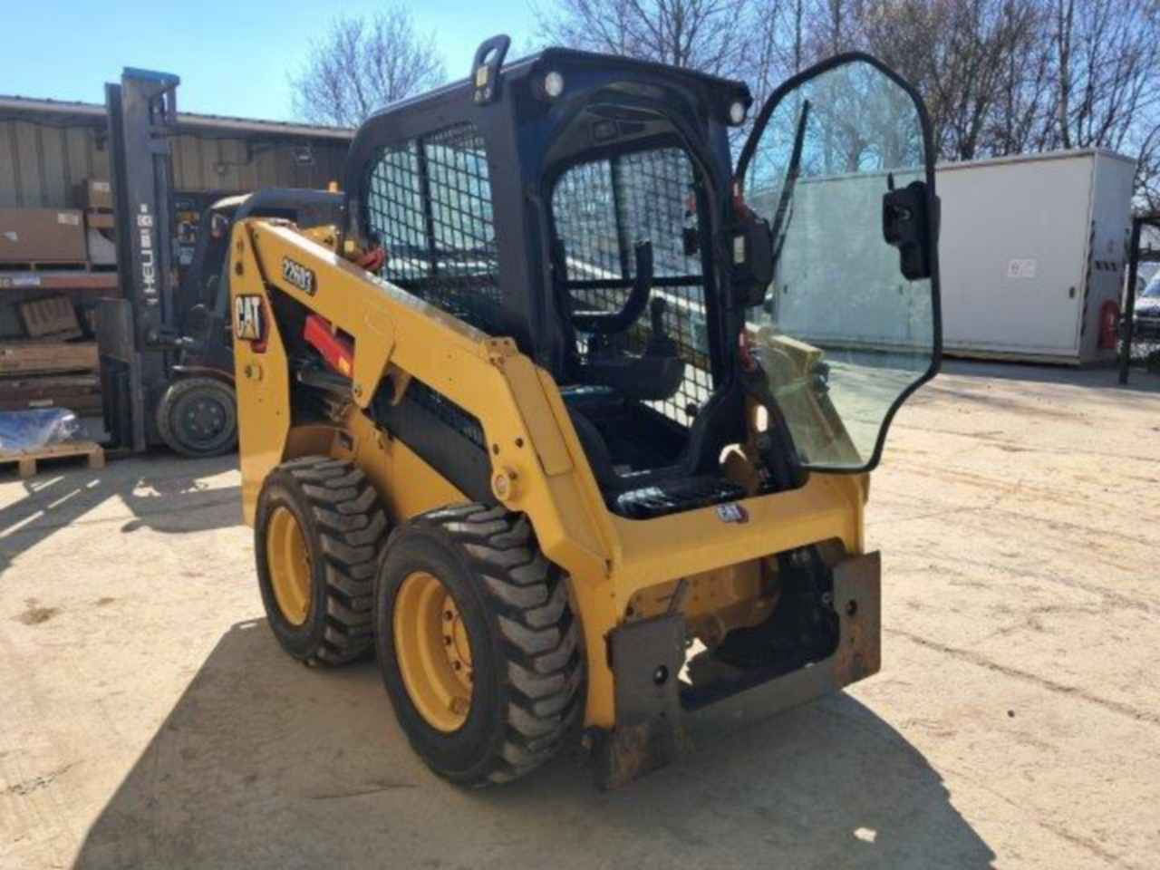 CAT 226D3 - Mini utovarivač: slika 1 CAT 226D3 - Mini utovarivač: slika 1