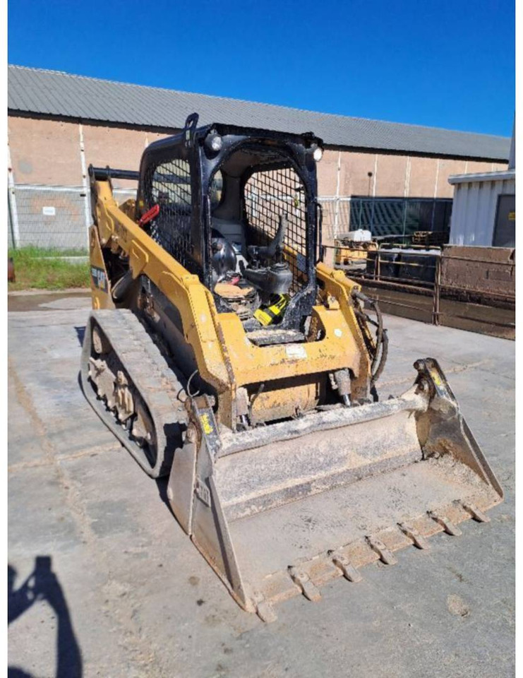 CAT 259D - Utovarivač guseničar: slika 2 CAT 259D - Utovarivač guseničar: slika 2