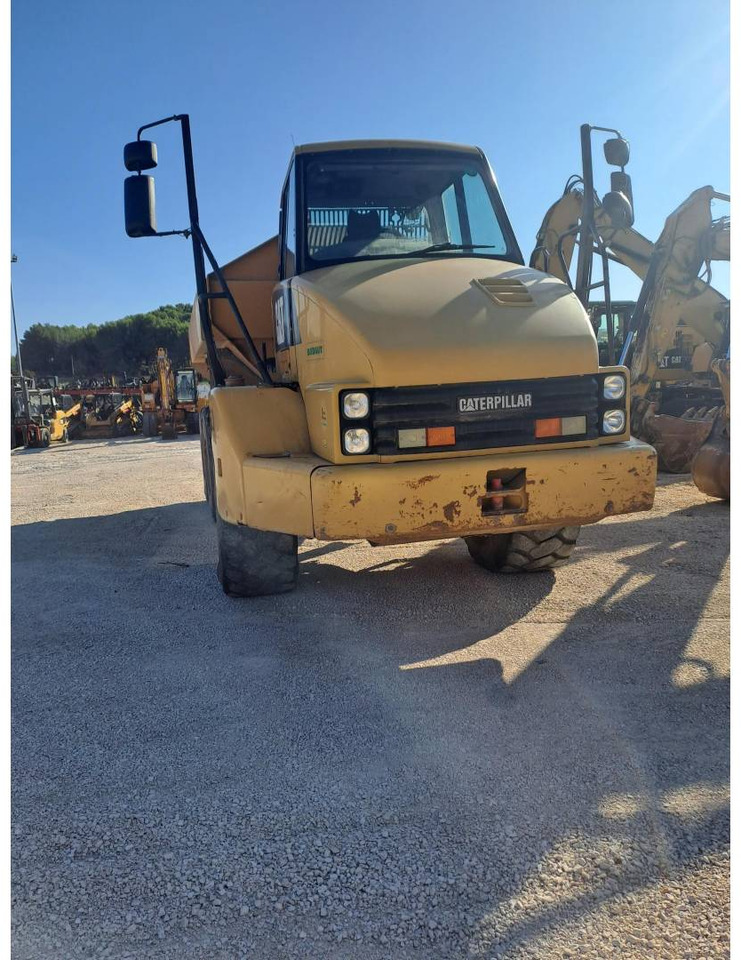 CAT 730 - Zglobni kiper: slika 3 CAT 730 - Zglobni kiper: slika 3