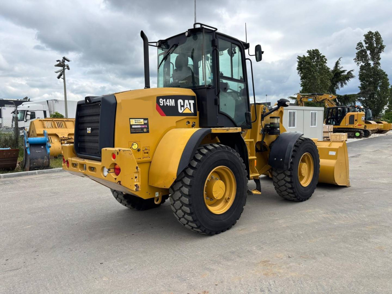 CAT 914M - Utovarivač točkaš: slika 4 CAT 914M - Utovarivač točkaš: slika 4