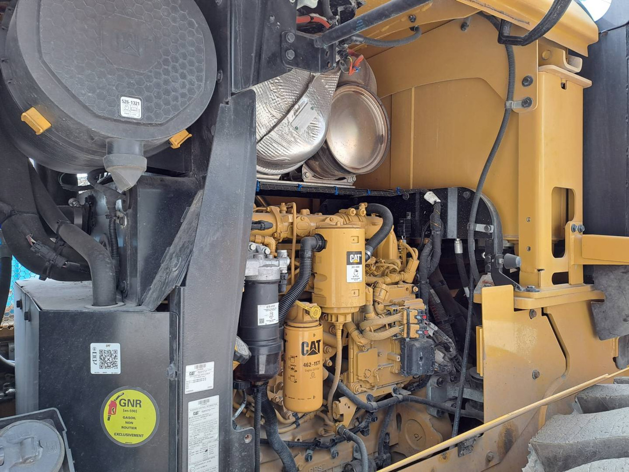 Utovarivač točkaš CAT 926M: slika 11